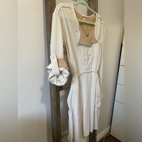 Beige Wilfred work dress- size medium - Picture 4 of 6